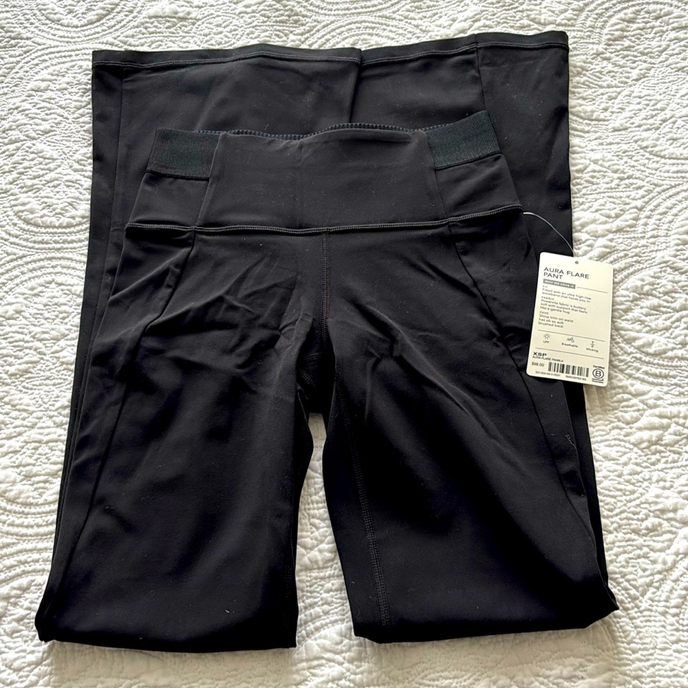 Athleta Aura Flare Pants/Leggings